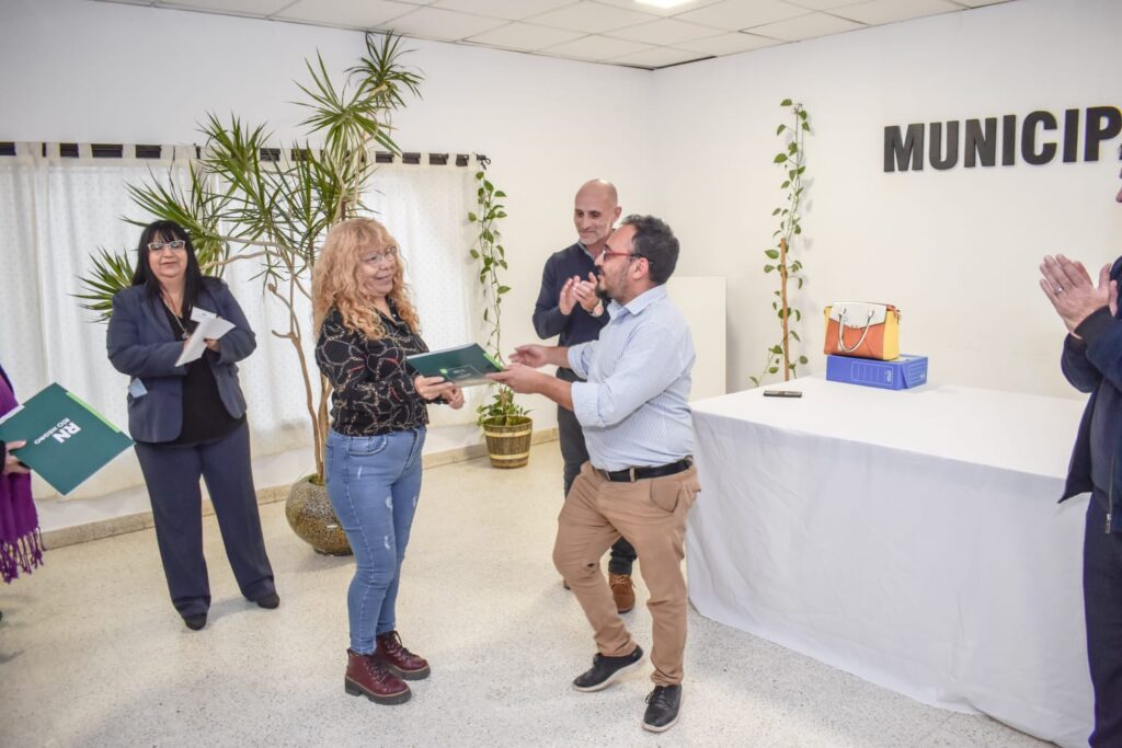 entrega de escrituras ippv municipalidad de chimpay