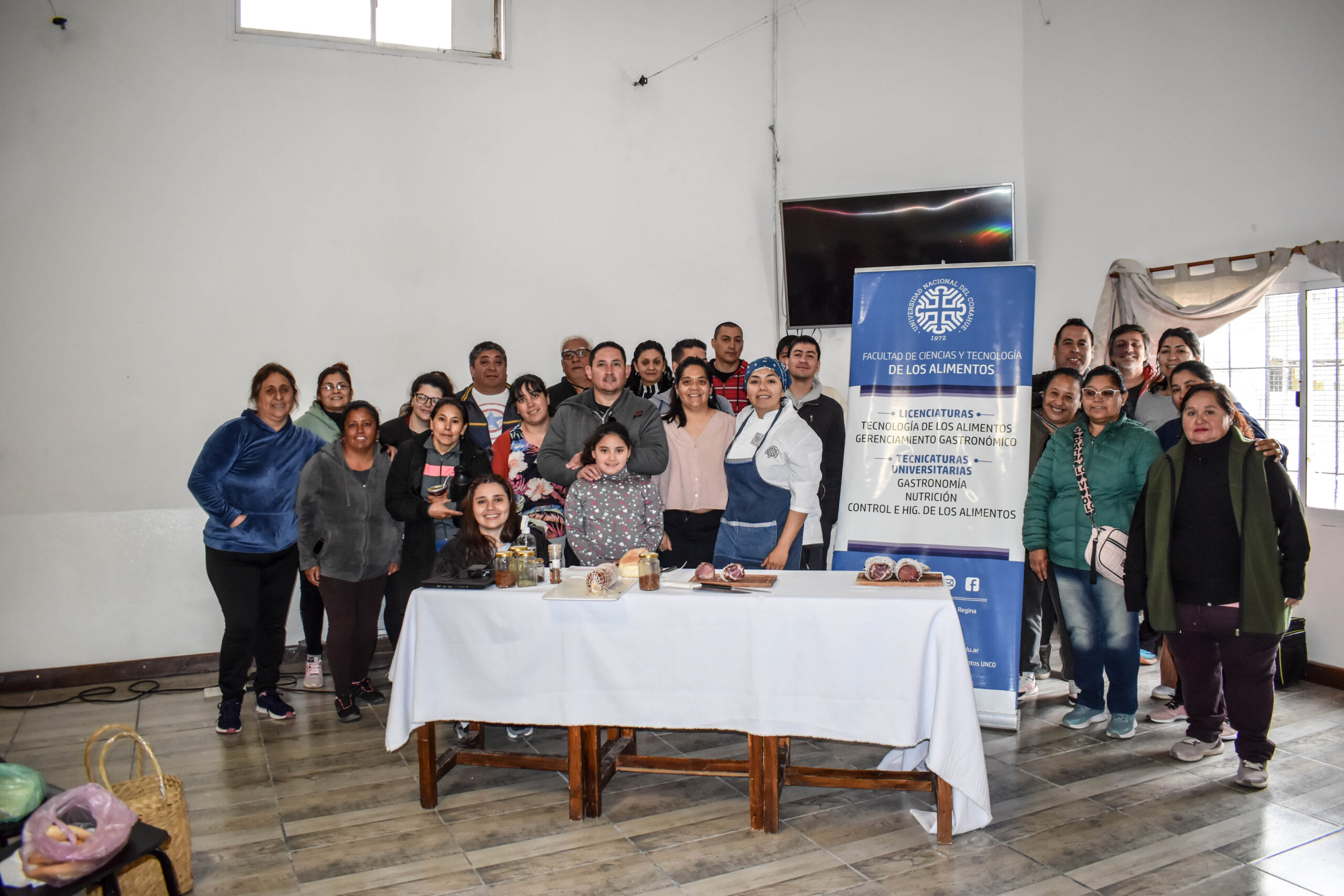 CAPACITACIÓN ELABORACIÓN DE SALAZONES CÁRNICAS