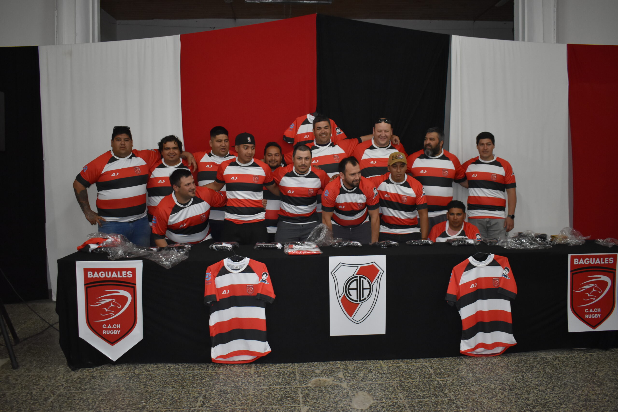 PRESENTACIÓN CAMISETA DE BAGUALES